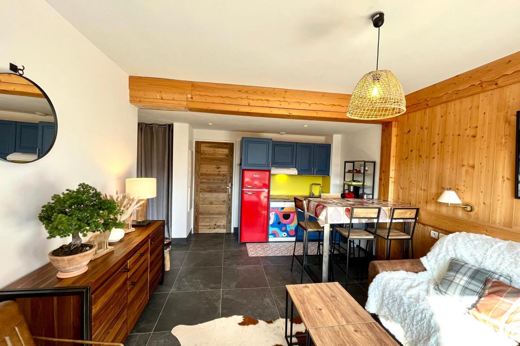 Superb Cosy Apartment With Balcony Combloux Luaran gambar